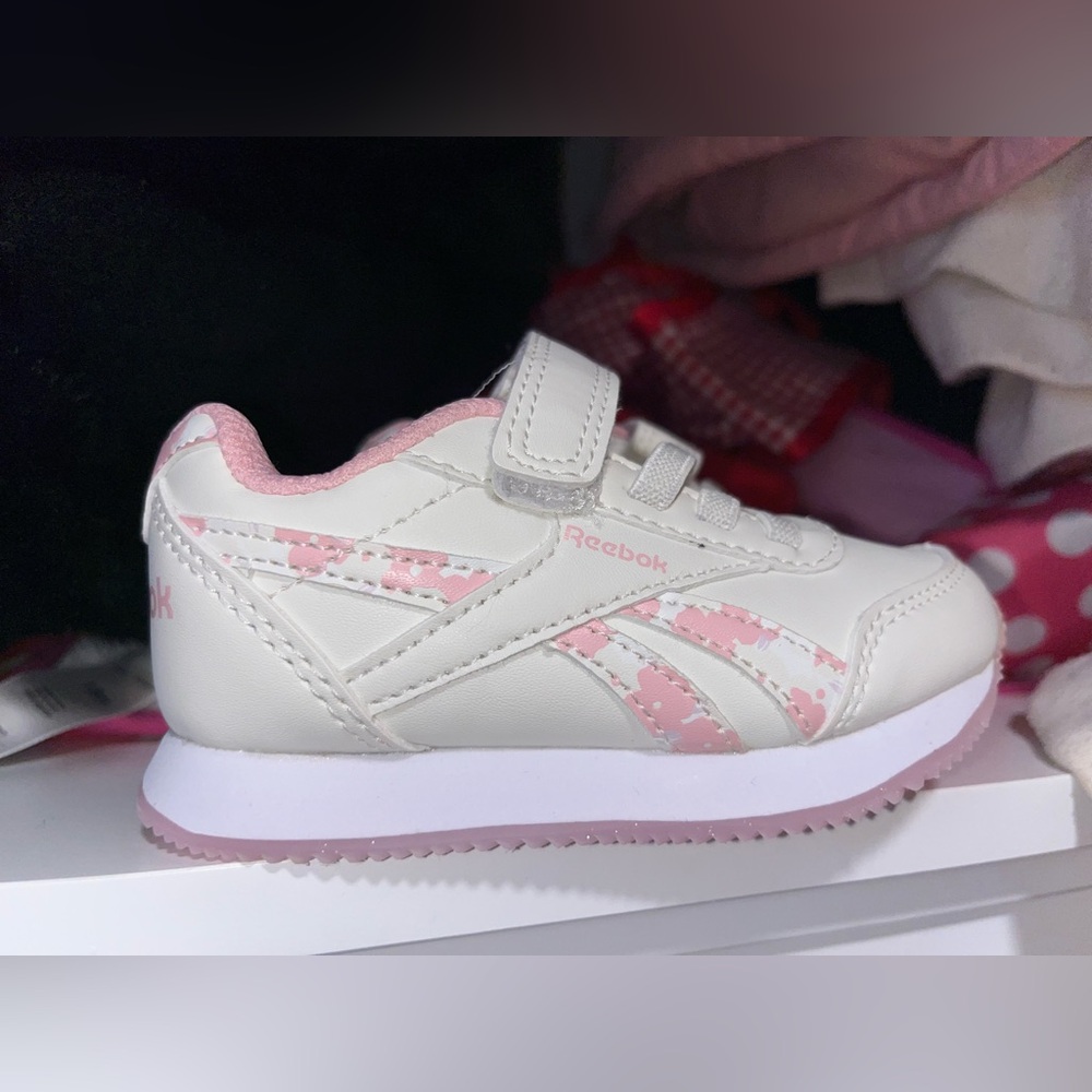 Reebok Toddler Sneakers - White and Pink